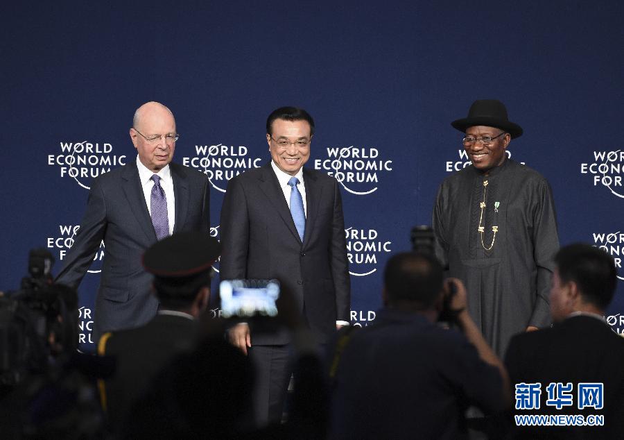 5月8日，中國國務院總理李克強在阿布賈出席第24屆世界經(jīng)濟論壇非洲峰會全會，發(fā)表題為《共同推動非洲發(fā)展邁上新臺階》的特別致辭。新華社記者 李學仁 攝 