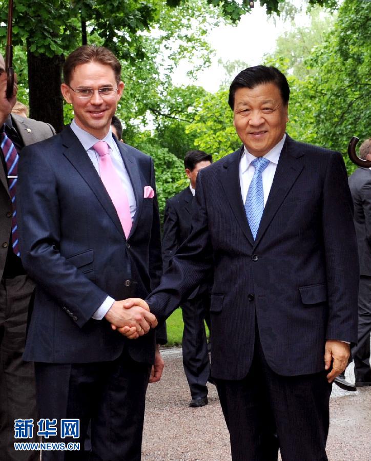 6月12日，中共中央政治局常委、中央書記處書記劉云山在赫爾辛基會見芬蘭總理卡泰寧。 新華社記者饒愛民攝