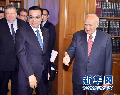 6月20日，國務(wù)院總理李克強在雅典總統(tǒng)府會見希臘總統(tǒng)帕普利亞斯。新華社記者 李濤 攝