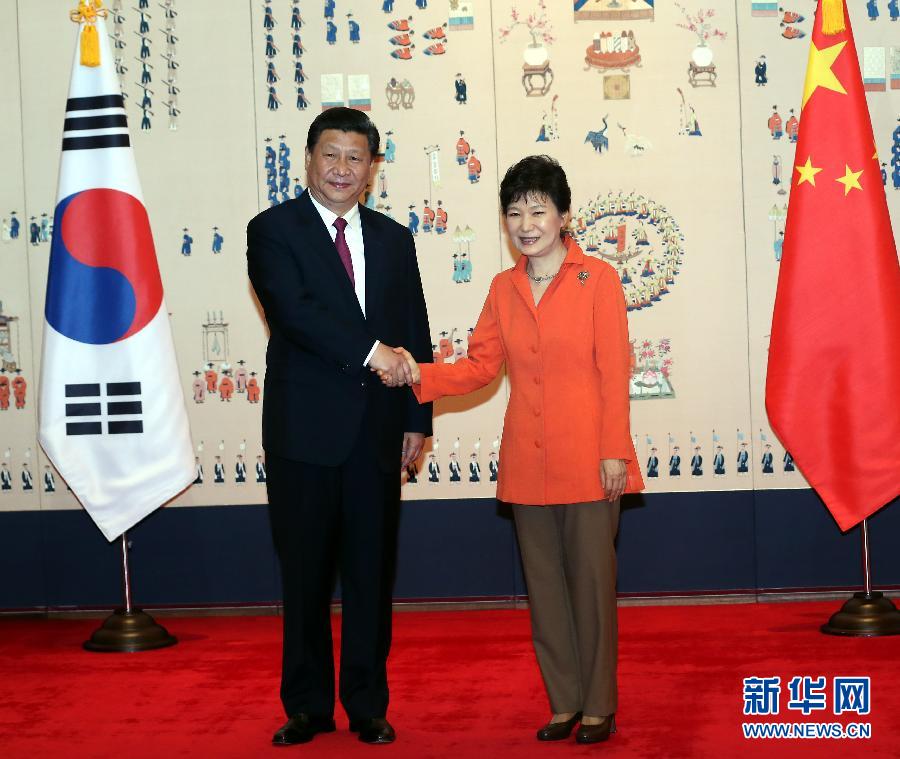 7月3日，國(guó)家主席習(xí)近平在首爾同韓國(guó)總統(tǒng)樸槿惠舉行會(huì)談。新華社記者 蘭紅光 攝