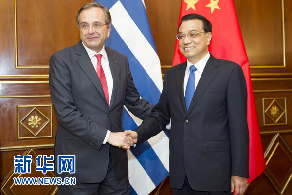 10月16日，中國國務(wù)院總理李克強在意大利米蘭會見希臘總理薩馬拉斯。 新華社記者 謝環(huán)馳 攝