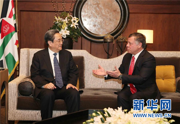 11月9日，正在約旦進(jìn)行正式友好訪問的全國(guó)政協(xié)主席俞正聲在安曼會(huì)見約旦國(guó)王阿卜杜拉二世。 新華社記者 劉衛(wèi)兵 攝 