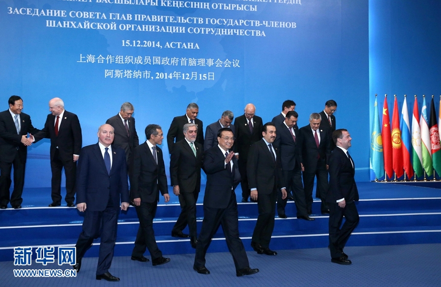 12月15日，中國國務(wù)院總理李克強(qiáng)在阿斯塔納出席上海合作組織成員國政府首腦理事會第十三次會議。 新華社記者 龐興雷 攝