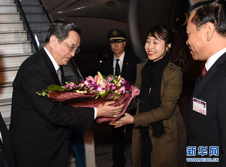 12月25日至27日，中共中央政治局常委、全國政協(xié)主席俞正聲對越南進(jìn)行正式訪問。這是12月25日，俞正聲抵達(dá)河內(nèi)，開始對越南進(jìn)行正式訪問。 新華社記者馬占成攝