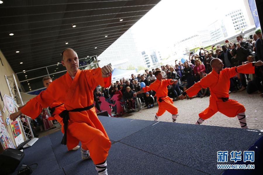 （XHDW）（1）&ldquo;中國角&rdquo;首次現(xiàn)身歐盟開放日