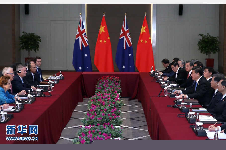 11月16日，國(guó)家主席習(xí)近平在土耳其安塔利亞會(huì)見(jiàn)澳大利亞總理特恩布爾。 新華社記者 龐興雷 攝