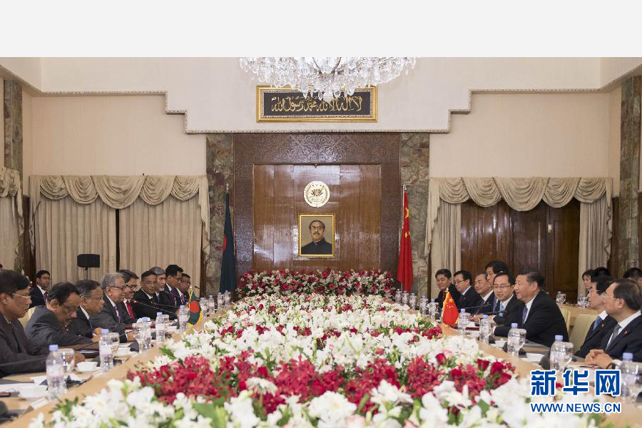 10月14日，國家主席習(xí)近平在達卡會見孟加拉國總統(tǒng)哈米德。新華社記者謝環(huán)馳攝 