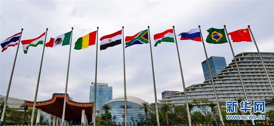 （新華全媒頭條&middot;圖文互動(dòng)）（1）開啟新的金磚合作發(fā)展之門&mdash;&mdash;習(xí)近平主席出席金磚國(guó)家領(lǐng)導(dǎo)人廈門會(huì)晤系列活動(dòng)紀(jì)實(shí)
