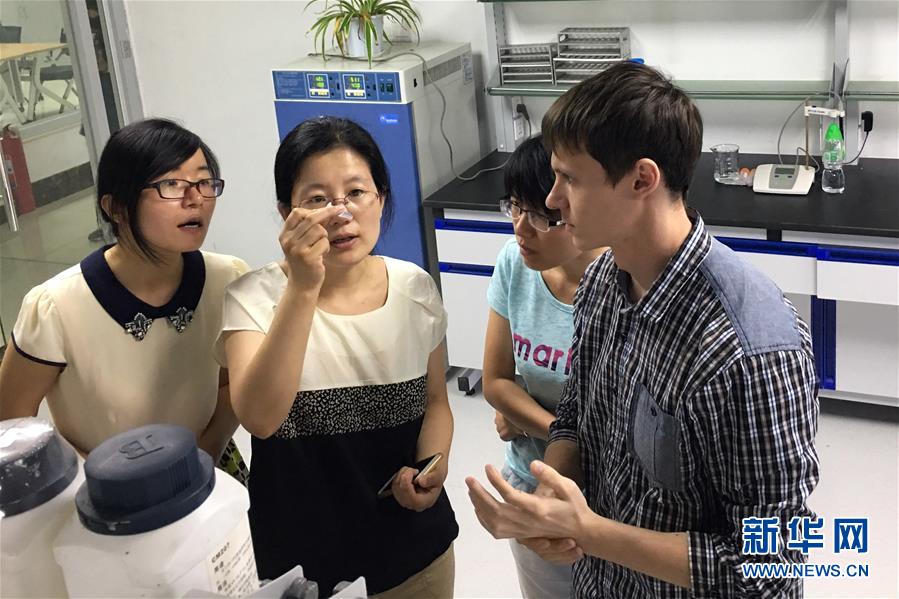 （新華全媒頭條&middot;上合青島峰會(huì)&middot;圖文互動(dòng)）（8）遠(yuǎn)航，揚(yáng)起&ldquo;上海精神&rdquo;的時(shí)代風(fēng)帆&mdash;&mdash;寫在上海合作組織成員國(guó)元首理事會(huì)第十八次會(huì)議即將召開之際