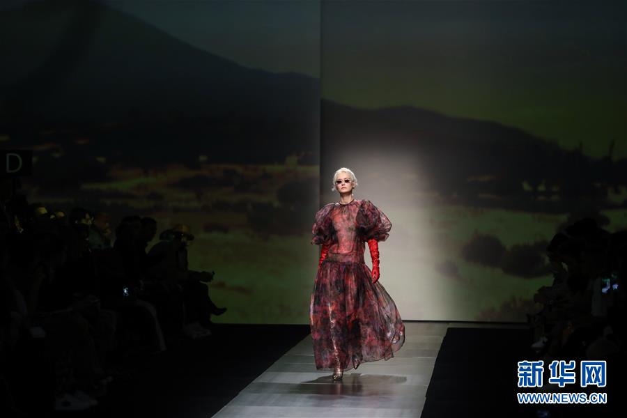 （國際&middot;一周看天下）時(shí)裝