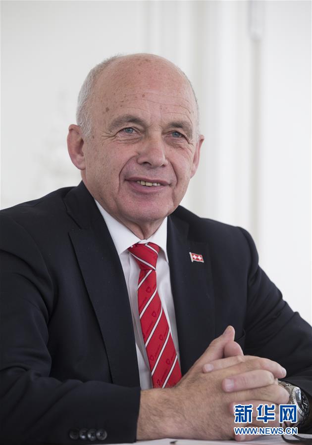 （國(guó)際&middot;&ldquo;一帶一路&rdquo;高峰論壇&middot;圖文互動(dòng)）（1）高端訪談：&ldquo;一帶一路&rdquo;倡議將為全球經(jīng)濟(jì)發(fā)展和民眾福祉帶來益處&mdash;&mdash;訪瑞士聯(lián)邦主席毛雷爾