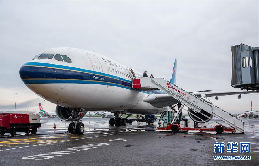 （國際&middot;圖文互動(dòng)）（4）&ldquo;空中走廊&rdquo;搭起中非交往&ldquo;連心橋&rdquo;