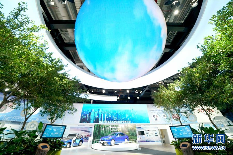 （新華全媒頭條&middot;第二屆進(jìn)博會(huì)&middot;圖文互動(dòng)）（2）進(jìn)博之光輝耀世界 &mdash;&mdash;寫在第二屆中國國際進(jìn)口博覽會(huì)開幕之際