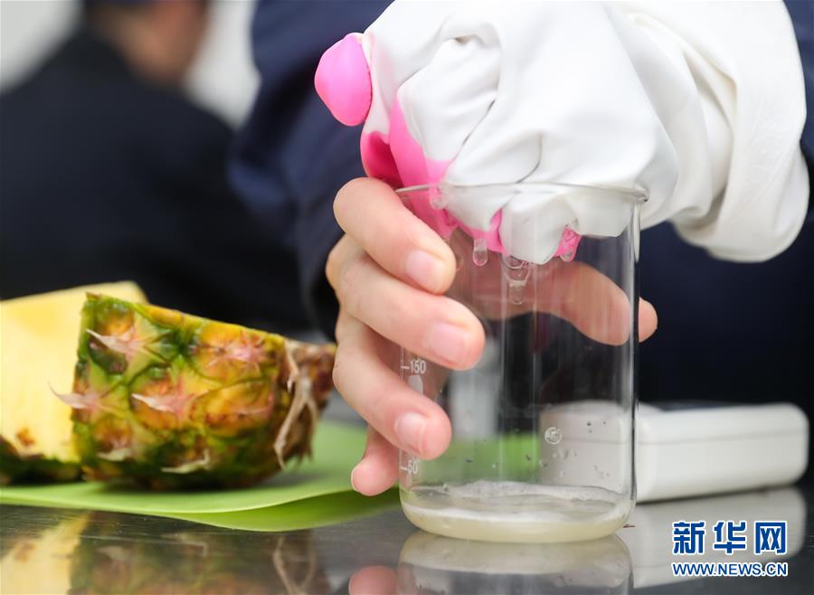 （在習(xí)近平新時(shí)代中國(guó)特色社會(huì)主義思想指引下&mdash;&mdash;新時(shí)代新作為新篇章&middot;總書(shū)記關(guān)切開(kāi)放事&middot;圖文互動(dòng)）（4）中國(guó)市場(chǎng)這么大這么開(kāi)放，我們一定要深耕&mdash;&mdash;來(lái)自進(jìn)博會(huì)參展外商的故事