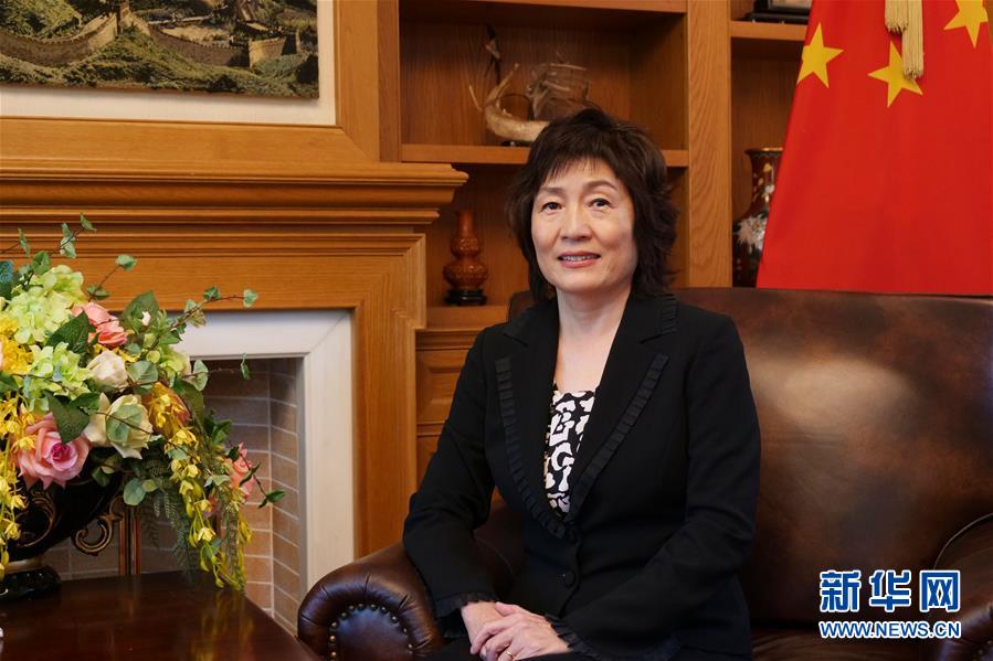 （習(xí)近平出訪配合稿&middot;圖文互動(dòng)）專訪：中希關(guān)系已成為不同國家間和平相處、合作共贏的典范&mdash;&mdash;訪中國駐希臘大使章啟月