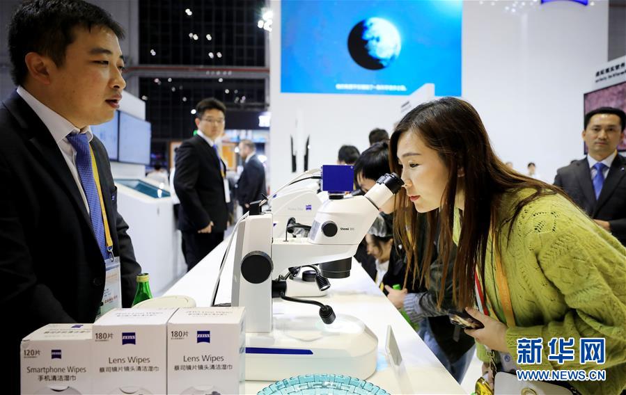 （新華全媒頭條&middot;圖文互動(dòng)）（9）秋天里的樂章&mdash;&mdash;第二屆中國(guó)國(guó)際進(jìn)口博覽會(huì)巡禮