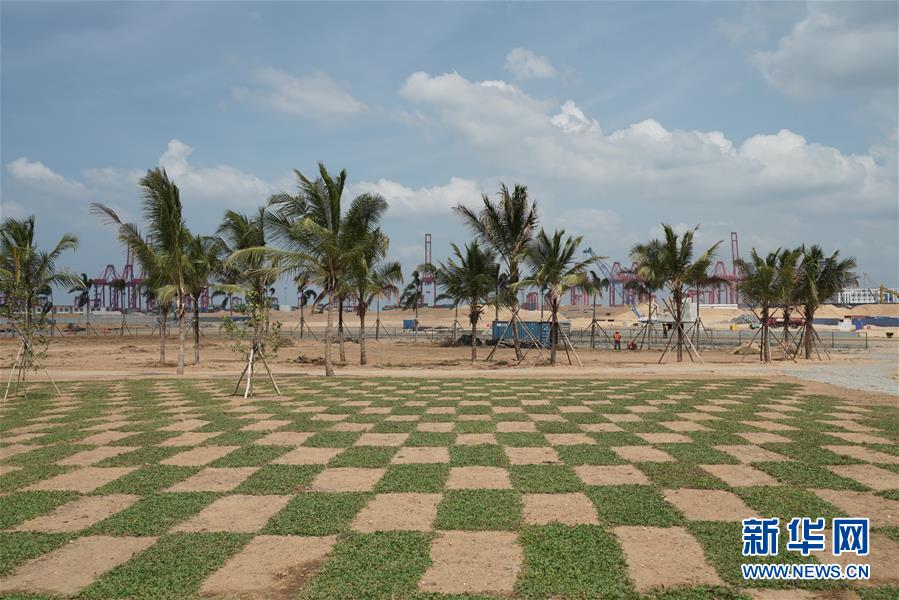 （國(guó)際&middot;圖文互動(dòng)）（2）通訊：春節(jié)，&ldquo;是工期而不是假期&rdquo;&mdash;&mdash;記科倫坡港口城的中國(guó)建設(shè)者