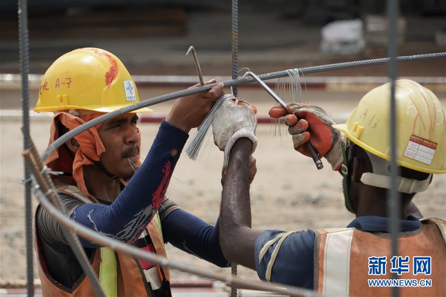 （國(guó)際&middot;圖文互動(dòng)）（4）通訊：春節(jié)，&ldquo;是工期而不是假期&rdquo;&mdash;&mdash;記科倫坡港口城的中國(guó)建設(shè)者