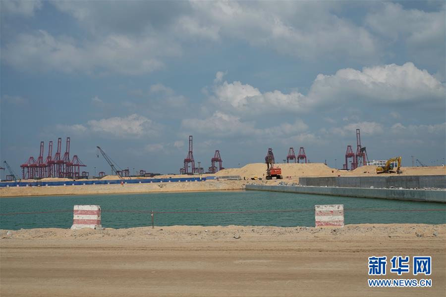 （國(guó)際&middot;圖文互動(dòng)）（5）通訊：春節(jié)，&ldquo;是工期而不是假期&rdquo;&mdash;&mdash;記科倫坡港口城的中國(guó)建設(shè)者