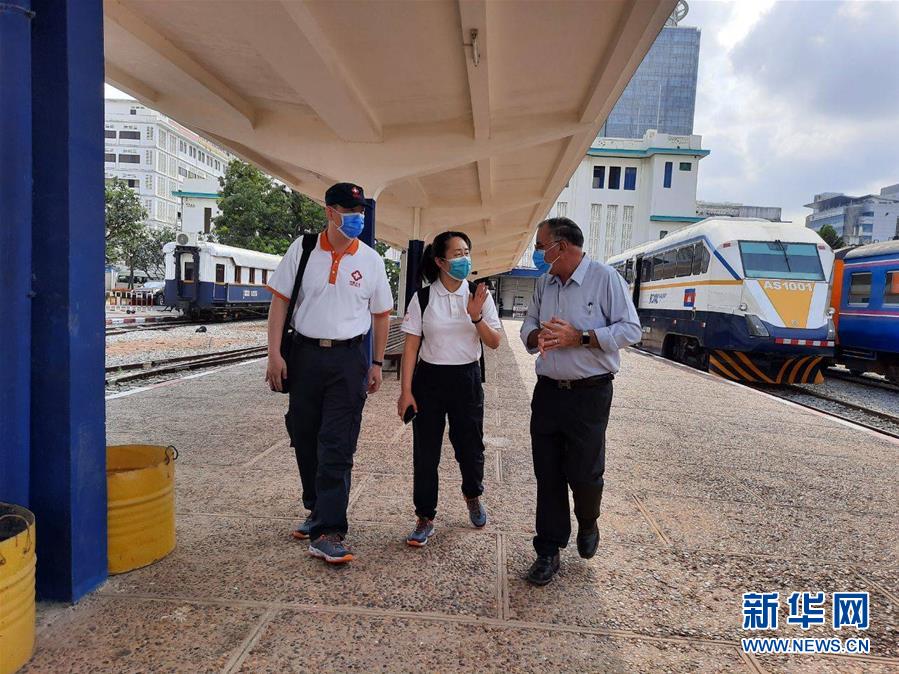 （國(guó)際疫情&middot;圖文互動(dòng)）（8）&ldquo;工作忙碌又細(xì)致，經(jīng)驗(yàn)豐富又專業(yè)&rdquo;&mdash;&mdash;一名柬埔寨青年眼中的中國(guó)援柬抗疫醫(yī)療專家組