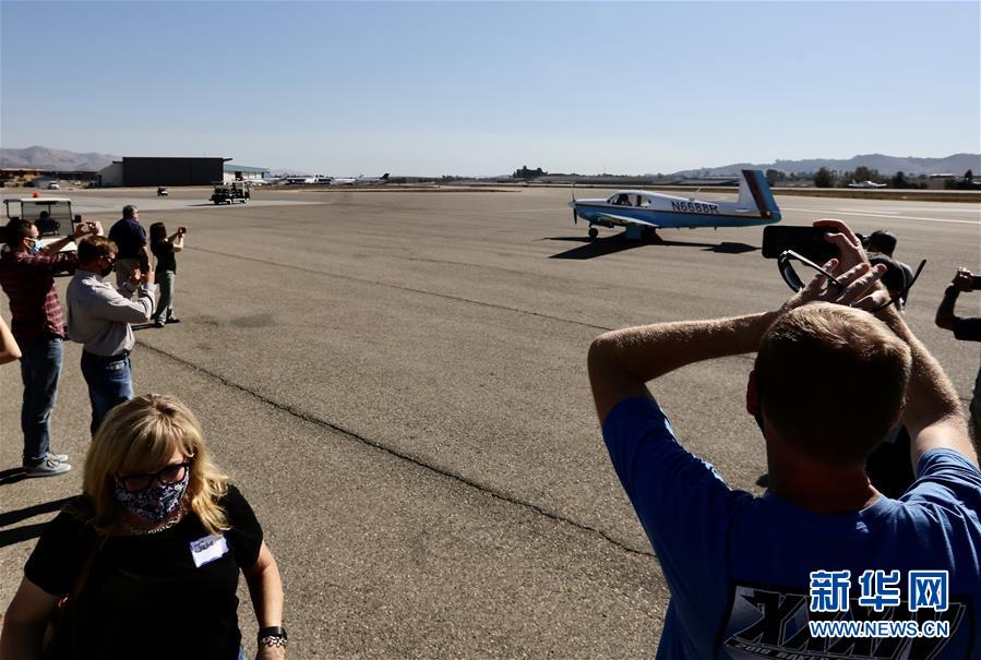 （國際&middot;圖文互動(dòng)）（4）&ldquo;飛虎隊(duì)&rdquo;百歲老兵駕機(jī)重上藍(lán)天