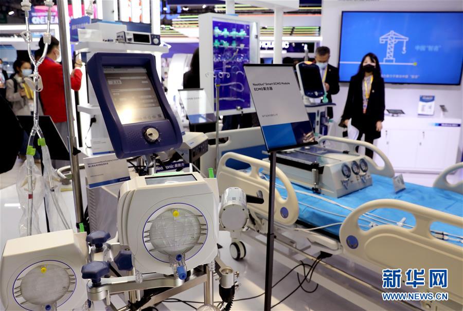 （第三屆進(jìn)博會&middot;圖文互動）（10）新疫苗、新療法，進(jìn)博會最&ldquo;火爆&rdquo;展區(qū)見聞