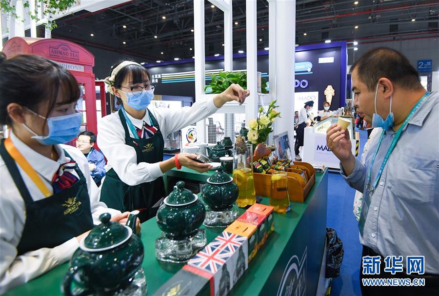 （第三屆進(jìn)博會(huì)&middot;圖文互動(dòng)）（2）全球&ldquo;寶藏級&rdquo;美食薈萃&mdash;&mdash;進(jìn)博會(huì)食品及農(nóng)產(chǎn)品館遍藏世間珍饈