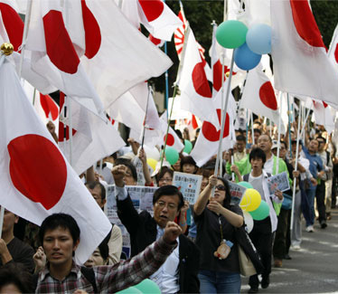 日右翼與新納粹能撇清嗎？