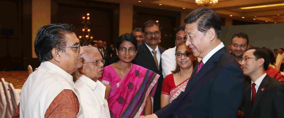 習(xí)近平會見印度友好人士、友好團體代表并頒發(fā)和平共處五項原則友誼獎