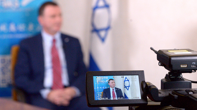 以色列議長(zhǎng)埃德?tīng)査固菇邮苄氯A網(wǎng)專(zhuān)訪(fǎng)