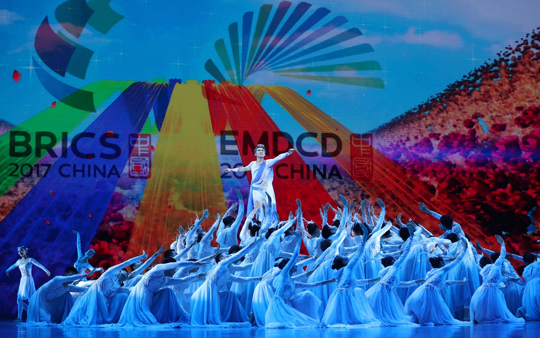 &ldquo;揚(yáng)帆未來(lái)&rdquo;文藝晚會(huì)在廈門(mén)舉行