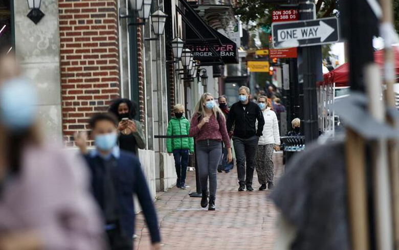 【微視頻】科學被&ldquo;捂上嘴&rdquo;？美國疫情應對持續(xù)遭批！