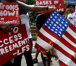 菲邀美駐軍:請(qǐng)狐貍給雞看門？