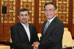 吳邦國會見伊朗總統(tǒng)